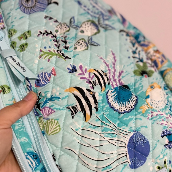 Sling backpack - Picture 2 of 6